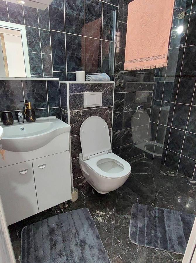Apartmani Jovan 울친 외부 사진