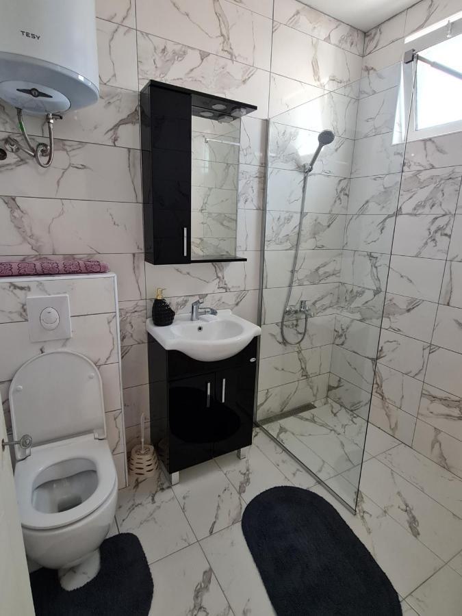 Apartmani Jovan 울친 외부 사진