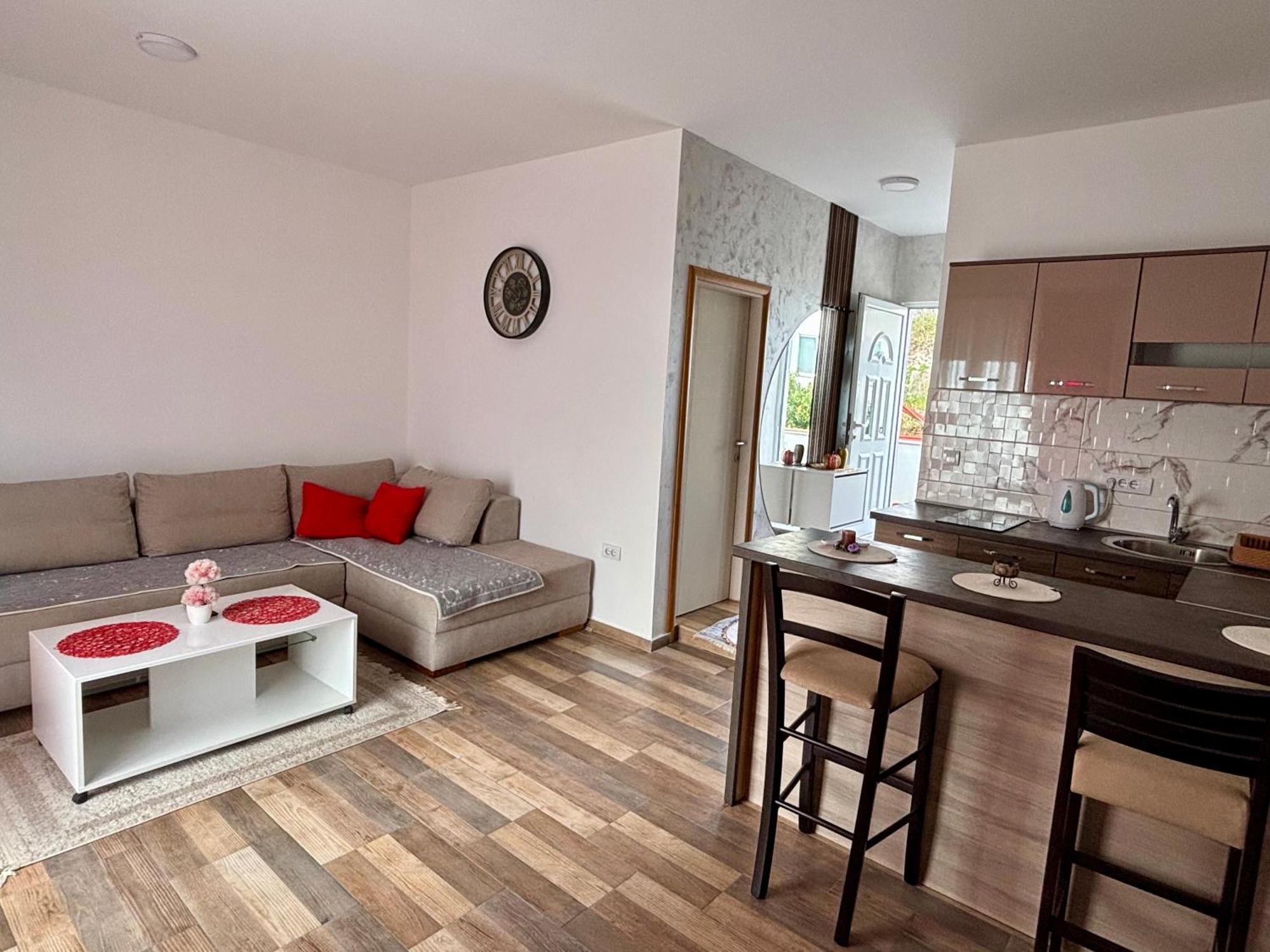 Apartmani Jovan 울친 외부 사진